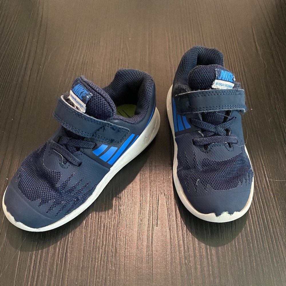 Nike Boys' Star Runner Shoes